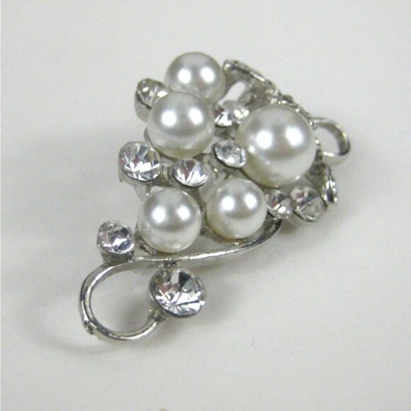 Karutora Grape Vine Brooch 1.9 inch Pin Jewelry Silvertone Imitation Pearl FLAW - Picture 4 of 7